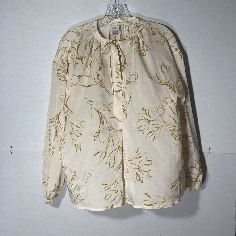 A NEW DAY tan floral long sleeve elastic cuffs polyester button up top M